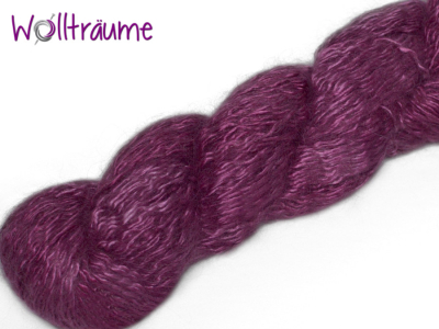 Curly bordeaux, handgefärbte Wolle von wollträume